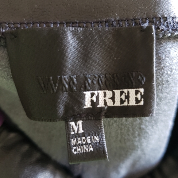 Aritzia Wilfred Free Daria Faux Leather Leggings - Picture 9 of 9